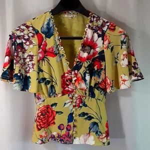 Willow & Clay size XS button front short sleeve green floral shirt